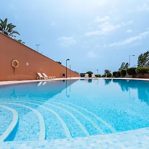 https://comfortable-4-bedroom-villa-with-private-gardens.tenerifehoteles.net