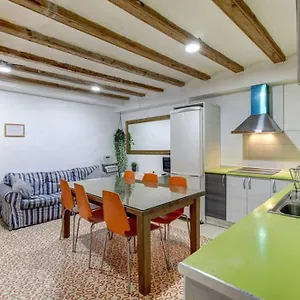 https://9-pax-las-ramblas-montserrat-barcelona-08001.topbarcelonahotels.com